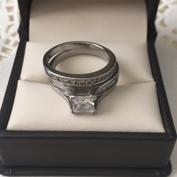 Ring set size 9 - Picture 2 of 8